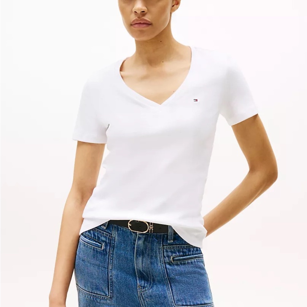 Tommy Hilfiger Women's Classic White V-Neck Tee